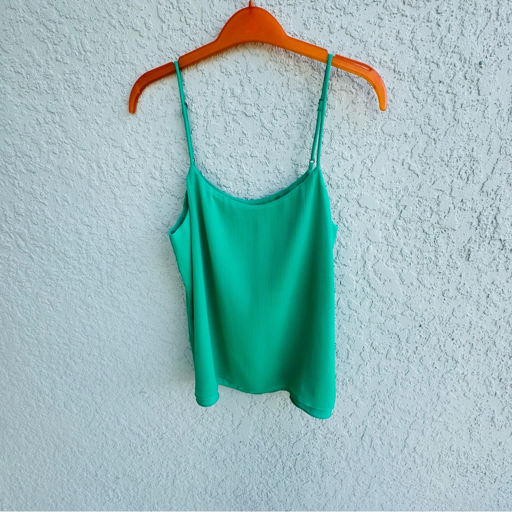 Jones & CO Jones New York S kelly green sheer overlay tank top spring summer